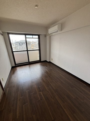 【洋室】 | スタジオM