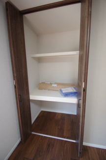 【収納】 | 【仲介手数料無料！！】府中市四谷3丁目　新築戸建て（全1棟）1号棟　6780万円 | 押入