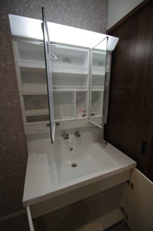 【洗面所】 | 【仲介手数料無料！！】府中市四谷3丁目　新築戸建て（全1棟）1号棟　6780万円