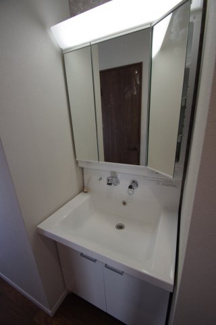 【独立洗面台】 | 【仲介手数料無料！！】府中市四谷3丁目　新築戸建て（全1棟）1号棟　6780万円 | 2階にも洗面台