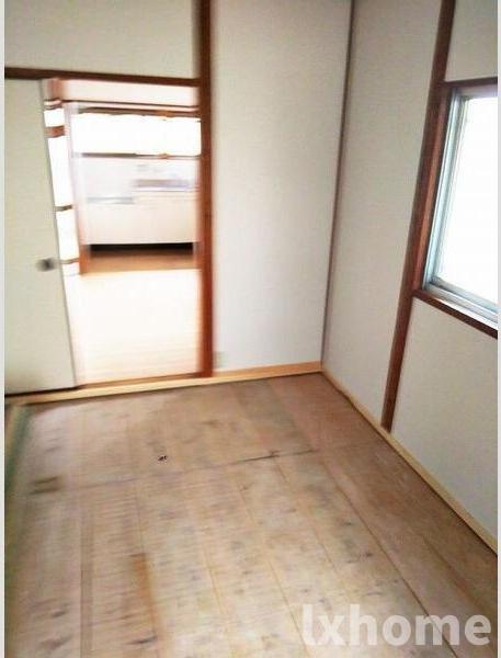 平尾ハイツの和室|柔らかい畳が心地よい和室