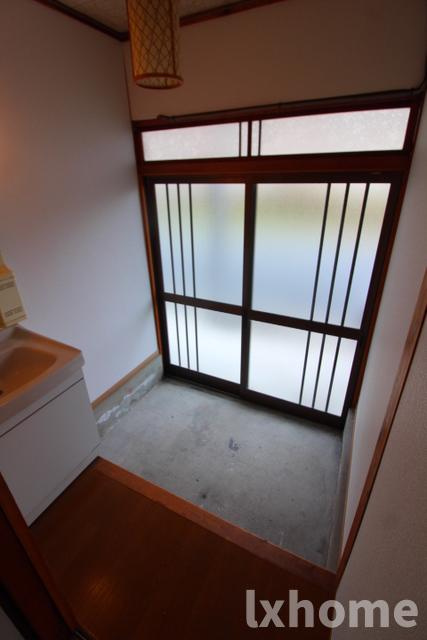 平尾ハイツの玄関|明るい玄関です