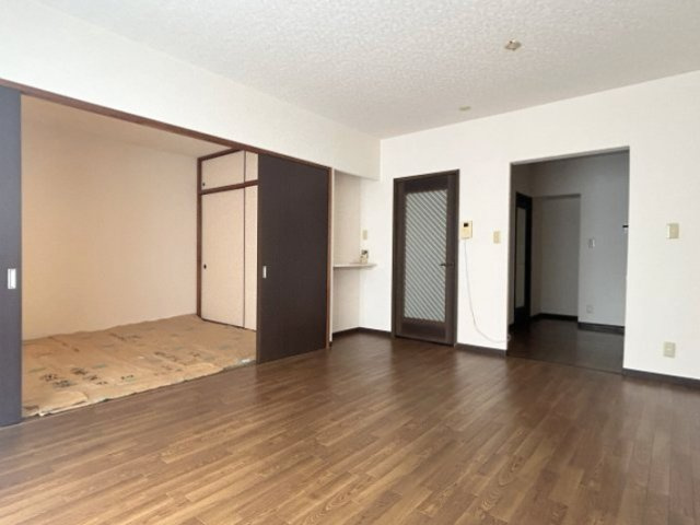 シャルム春日部の居間・リビング