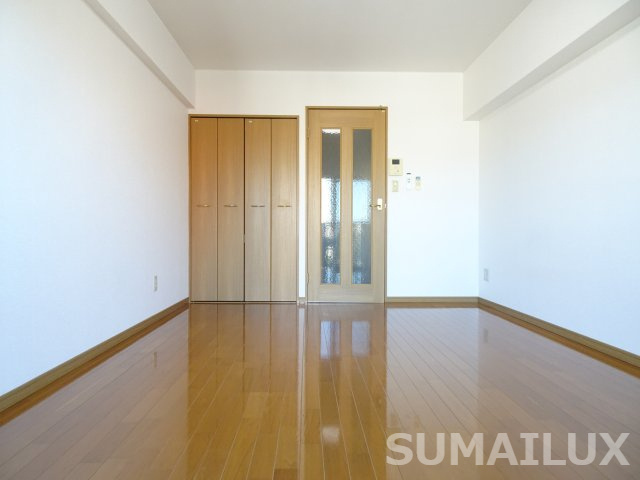 熊本市中央区新大江３丁目の賃貸マンションの居間・リビング