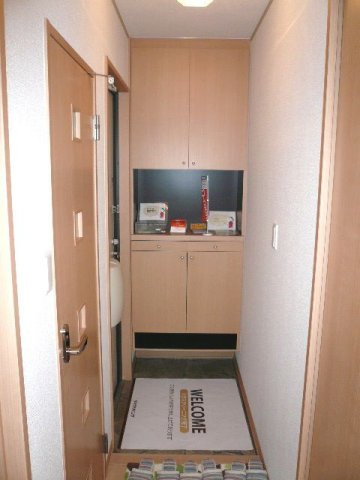 ブラン・ブルー Dの玄関