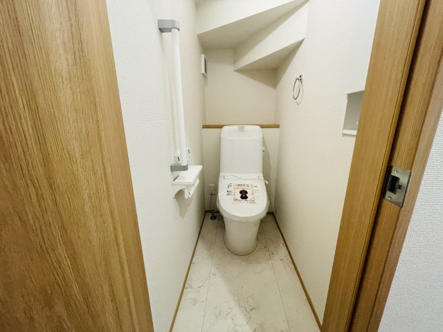 【トイレ】 | 本庄市西五十子第２期　ワイウッドコート　新築戸建　全7区画　3号棟