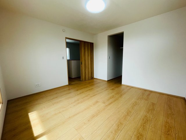 【寝室】 | 本庄市西五十子第２期　ワイウッドコート　新築戸建　全7区画　3号棟