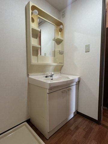 シャルム春日部の洗面所