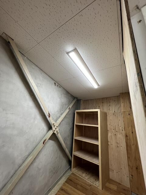 大阪市浪速区日本橋４丁目の店舗事務所の内装