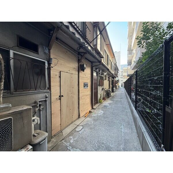 大阪市中央区東心斎橋１丁目の店舗事務所