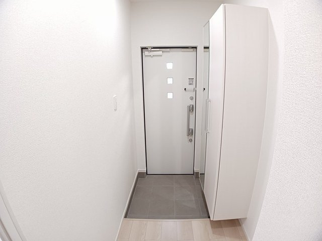 トリエステ　Ｂの玄関