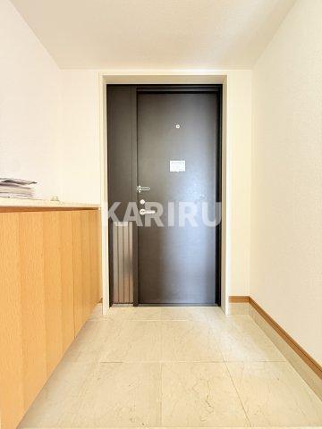 パレスコート小橋町の玄関