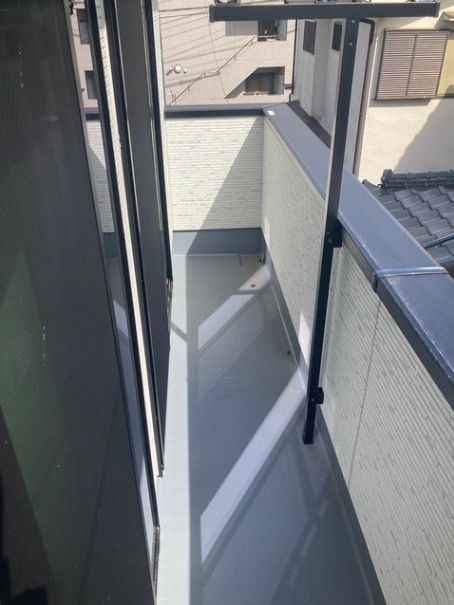 【バルコニー】