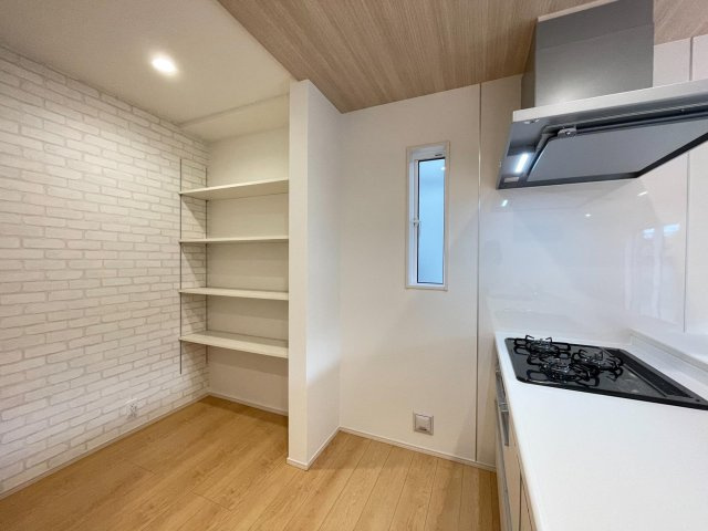 豊田市平山町1丁目　新築分譲住宅　全2棟　2号棟のキッチン