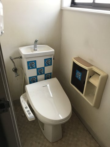 『吹上駅』南口11分の中古戸建。南西接道で陽当たり良好のトイレ