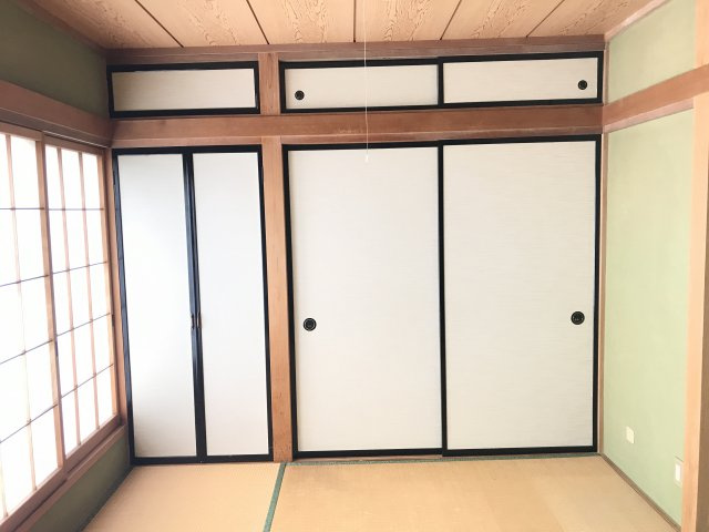 『吹上駅』南口11分の中古戸建。南西接道で陽当たり良好の和室