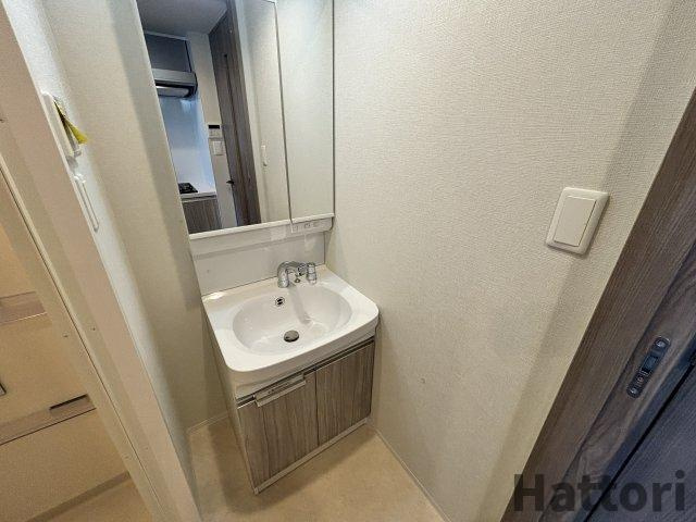 MAXIV CROS 江坂の独立洗面台