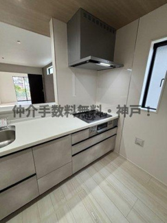 【キッチン】 | 神戸市垂水区神陵台8丁目　新築戸建1号棟　仲介手数料無料！ | キッチンです