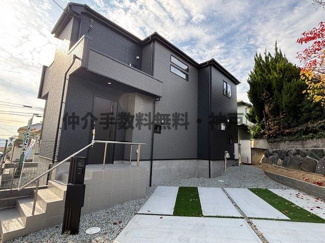 【外観】 | 神戸市垂水区神陵台8丁目　新築戸建1号棟　仲介手数料無料！ | 落ち着いた雰囲気の外観です
