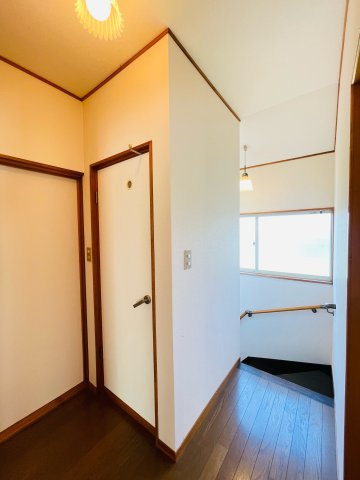 あきる野市瀬戸岡　中古戸建のその他共用部分|2階ホール