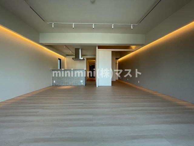 TROVE TANIMACHIの居間・リビング