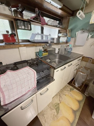 東松山市大字東平 中古戸建のキッチン