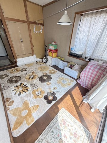 東松山市大字東平 中古戸建の洋室|東側洋室