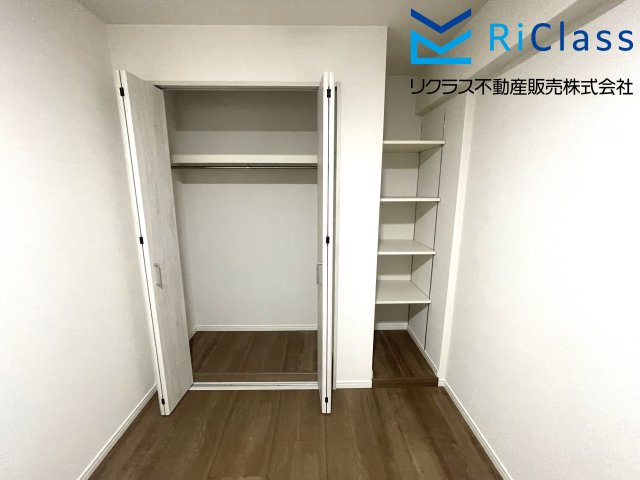 ワコーレグランディール御旅の洋室|クローゼットあります