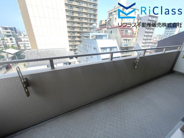 ワコーレグランディール御旅のバルコニー