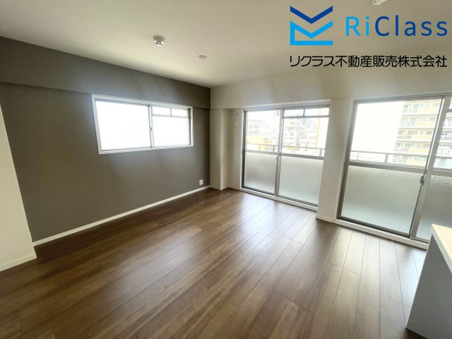 ワコーレグランディール御旅の居間・リビング|こちらの居間で趣味の時間をお楽しみください