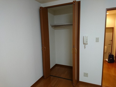 【居間・リビング】 | シエテ淡路 | フローリングのお部屋です