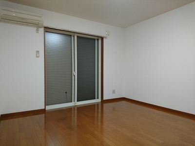 【居間・リビング】 | シエテ淡路 | 広いお部屋です