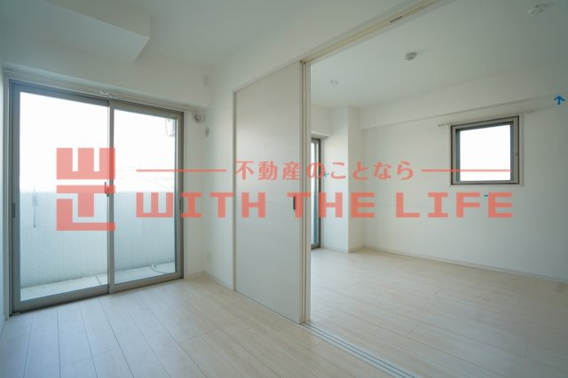 ロジュマン エスト【キャッシュバック対象物件】の居間・リビング|こちらの居間で趣味の時間をお楽しみください