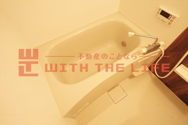 ロジュマン エスト【キャッシュバック対象物件】の浴室|日々の暮らしに欠かせないお風呂です