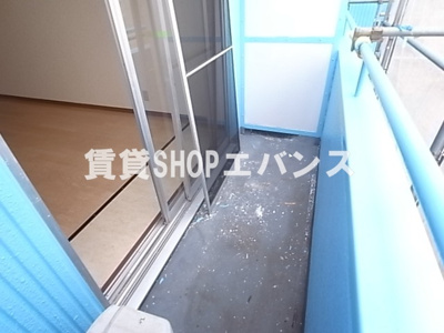 【バルコニー】 | セザール大久保 | バルコニーからの眺めを楽しみながら食事をしませんか