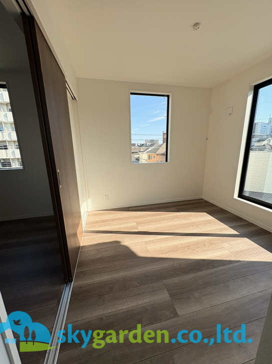 藤沢市湘南台4丁目4期　新築戸建　全2棟1号棟の洋室|使い勝手のいい洋室です