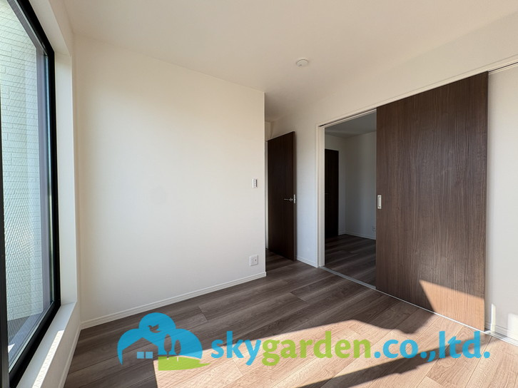 藤沢市湘南台4丁目4期　新築戸建　全2棟1号棟の洋室|使い勝手のいい洋室です