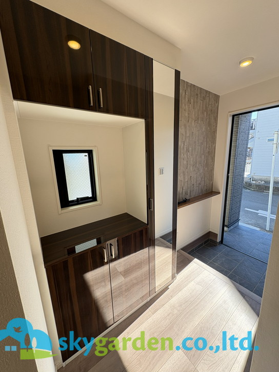 藤沢市湘南台4丁目4期　新築戸建　全2棟1号棟のその他|玄関です