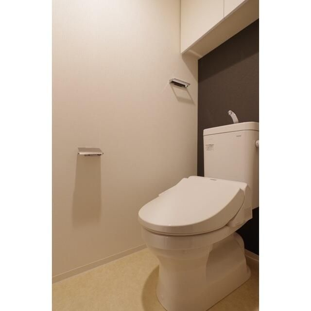 ＯＰＥＮ　ＢＬＯＯＭ　ＳＵＭＩＤＡ　ＹＡＨＩＲＯのトイレ