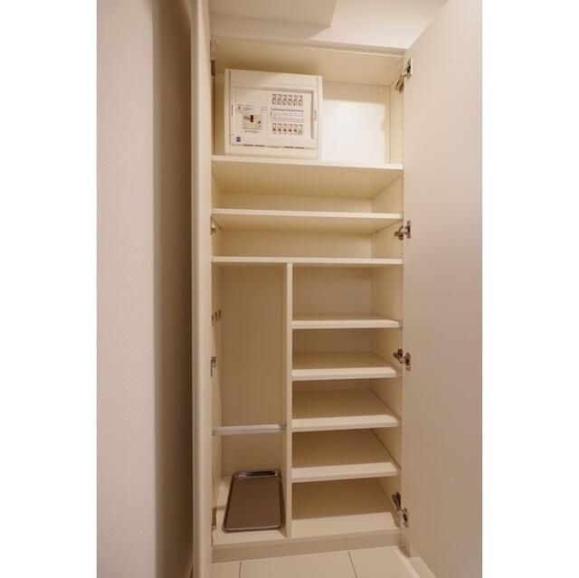 ＯＰＥＮ　ＢＬＯＯＭ　ＳＵＭＩＤＡ　ＹＡＨＩＲＯの収納