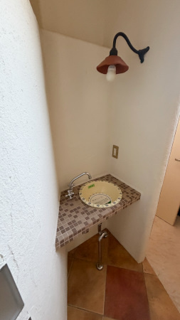 ラ・ソーティム・ドゥ・プリムベルの洗面所