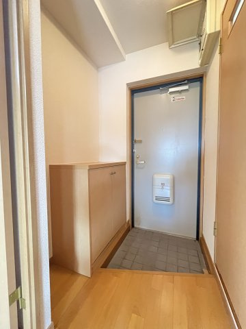 ヴィラコスモⅡの玄関