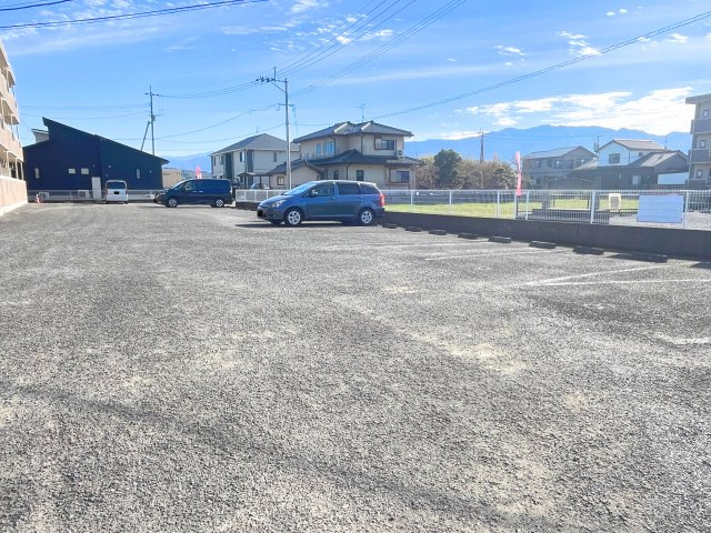 ヴィラコスモⅡの駐車場