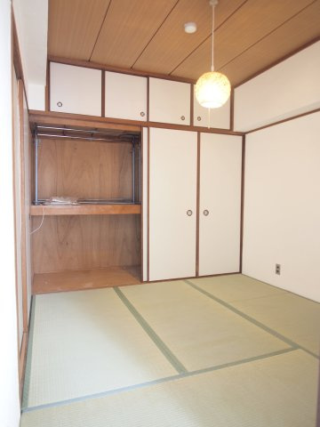 フルーレ南堀江の収納