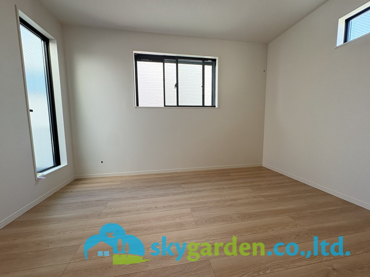 藤沢市湘南台4丁目4期　新築戸建　全2棟2号棟の洋室|広々とした洋室です