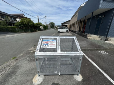 【その他共用部分】 | アトラエントⅢ | ゴミ捨て場です。