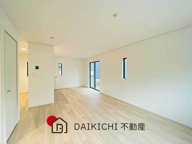 【居間・リビング】 | 久喜市吉羽第８　クレイドルガーデン　新築戸建　全３棟　3号棟
