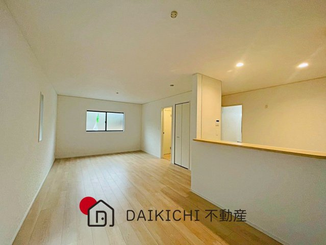 【居間・リビング】 | 久喜市吉羽第８　クレイドルガーデン　新築戸建　全３棟　3号棟