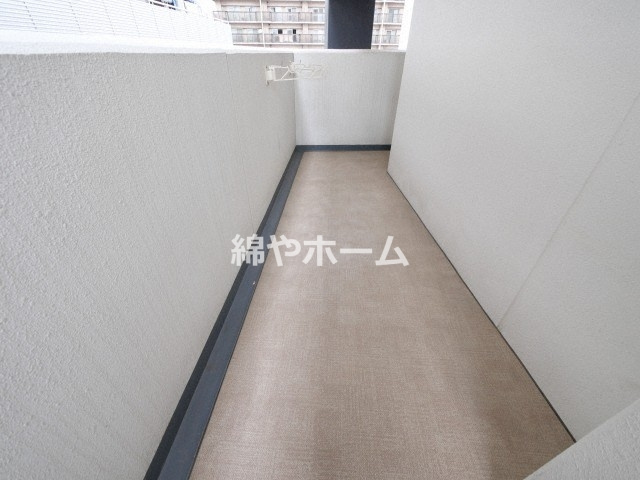 ラシュレエグゼ夕陽丘のバルコニー|広々としたバルコニーです