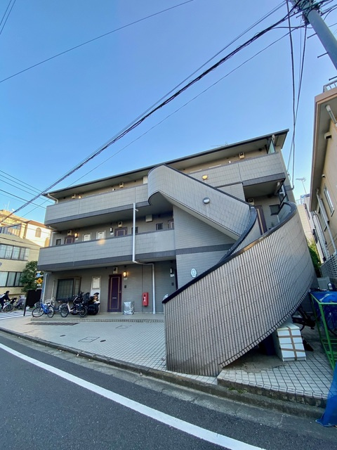 メルベーユ北千束のエントランス